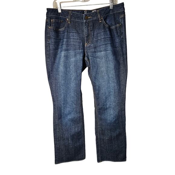 New York & Company Low Rise Bootcut Curvy Denim Blue Jeans Women's 14 Avg - Picture 1 of 8